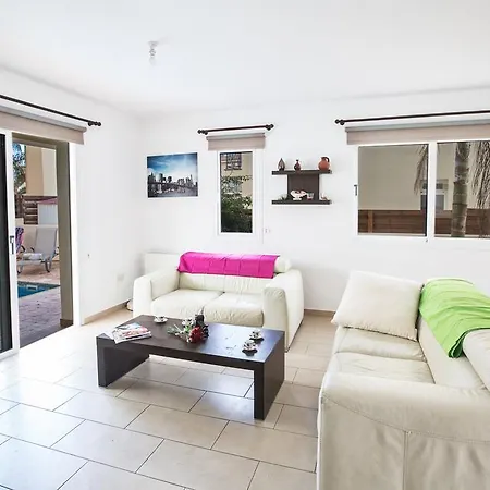 Villa Carmen Protaras