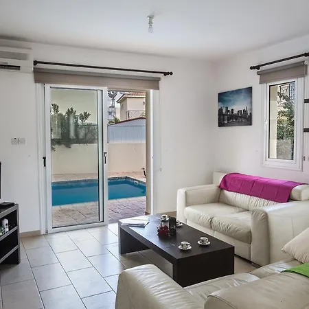 Carmen Villa Protaras
